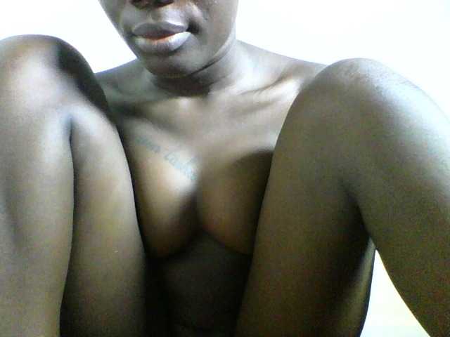 Sweetchocolate live cam on BongaCams
