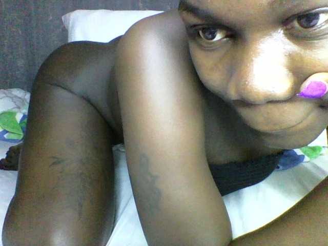 Sweetchocolate live cam on BongaCams