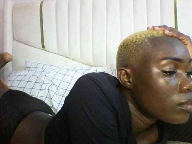 Sweetchocolate webcam