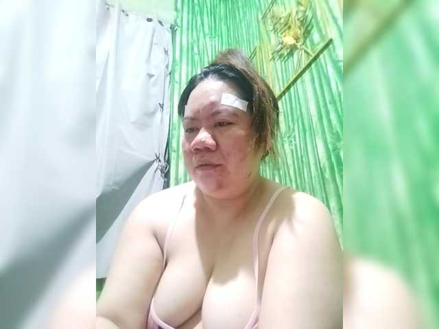 Swallowtits69 live cam on BongaCams