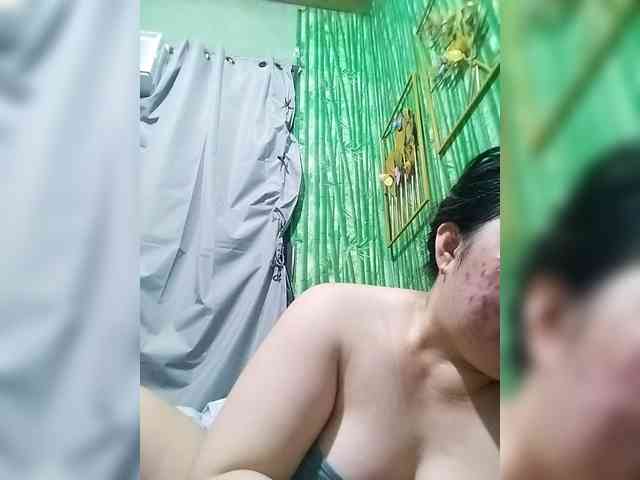 Swallowtits69 webcam