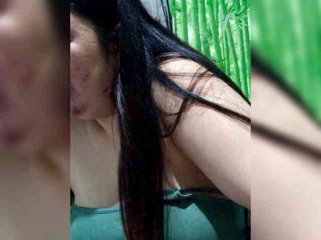 Swallowtits69 webcam