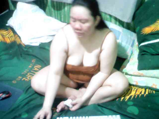 Swallowtits69 webcam