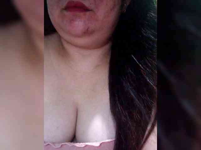 Swallowtits69 webcam