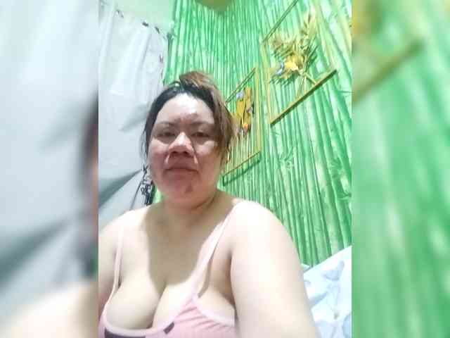Swallowtits69 webcam