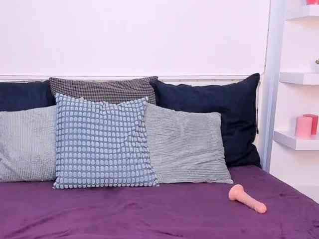 KristalWilder webcam