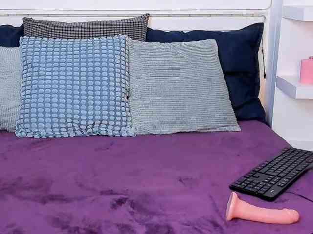 KristalWilder webcam