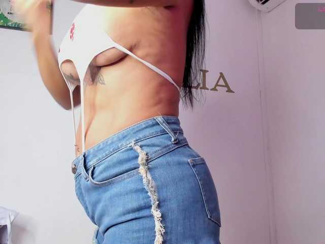 lia-johnsonn live sex