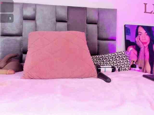 Modelo: Lia-johnsonn