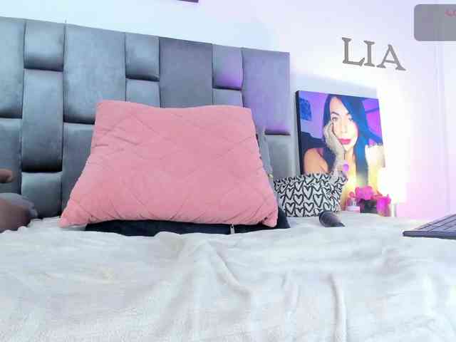 Lia-johnsonn webcam