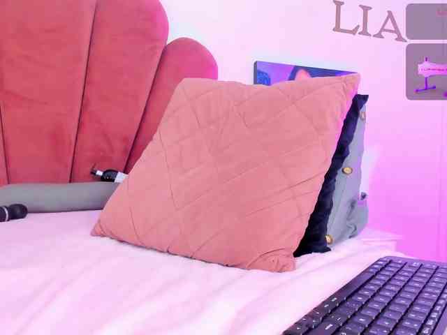 Lia-johnsonn webcam