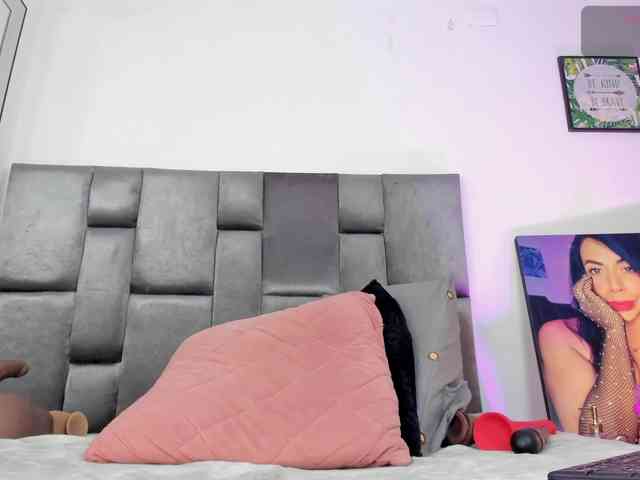 Lia-johnsonn webcam