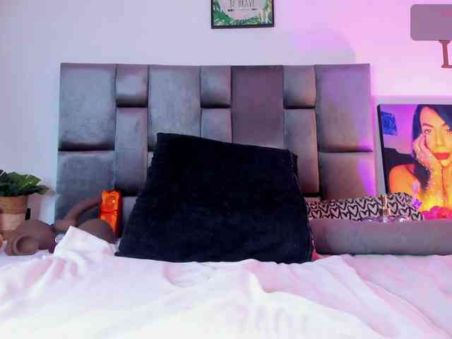 Lia-johnsonn webcam
