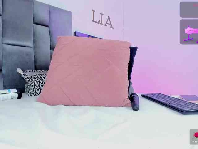 Lia-johnsonn webcam