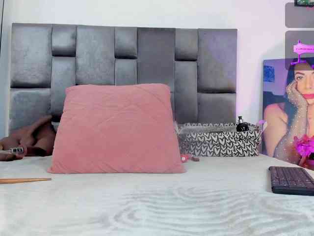 Lia-johnsonn webcam