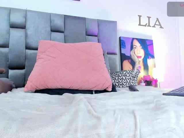 Lia-johnsonn webcam