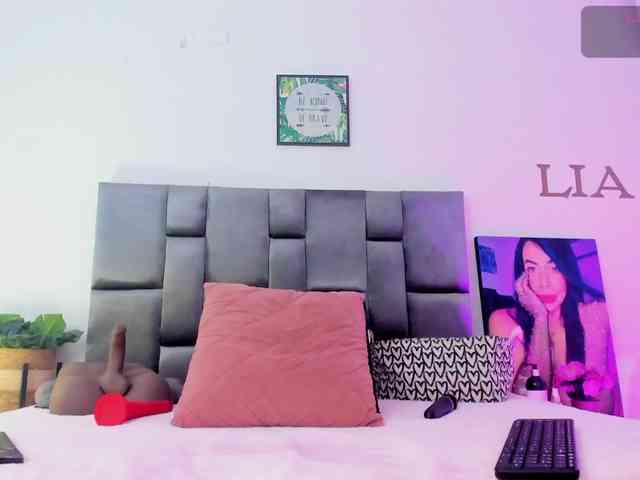 Lia-johnsonn webcam