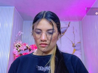Chiara-tay Porn Show