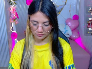 Chiara-tay