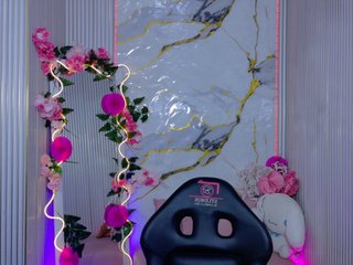 Chiara-tay Porn Show