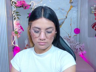 Chiara-tay