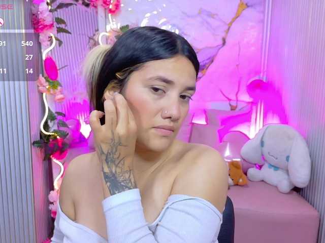 Chiara-tay live webcam show
