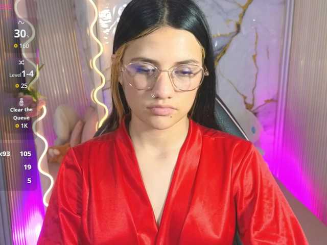 Chiara-tay's BongaCams show and profile