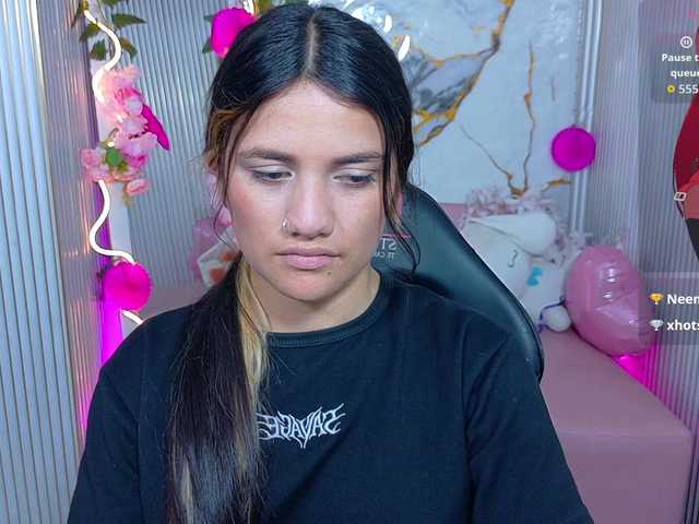 Chiara-tay