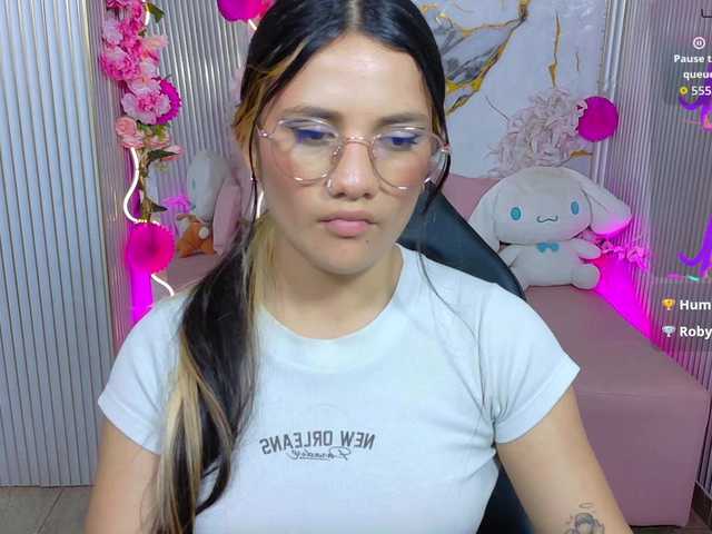 Chiara-tay live cam on BongaCams