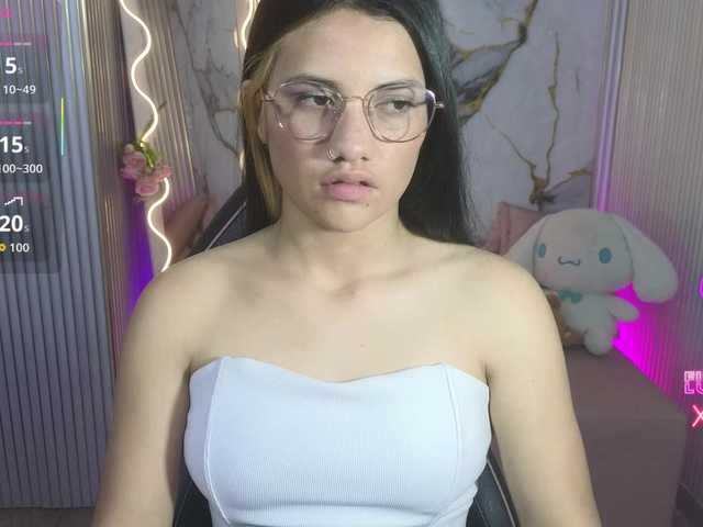 Chiara-tay Live Cam on BongaCams