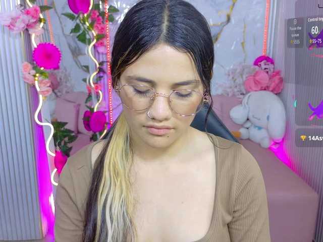 Chiara-tay webcam