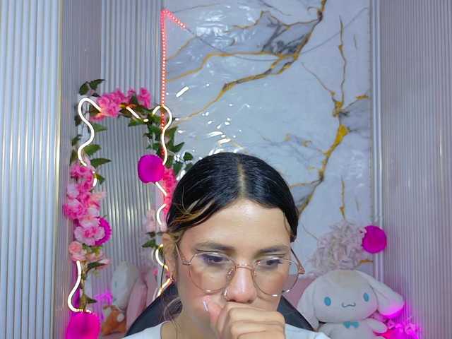 Chiara-tay live cam on BongaCams