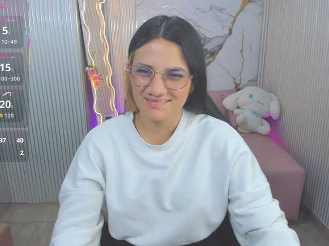 Chiara-tay