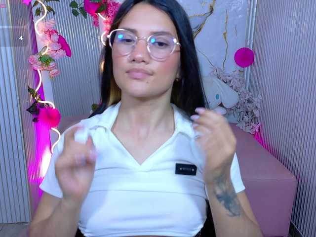 Chiara-tay live cam on UnifiedCams