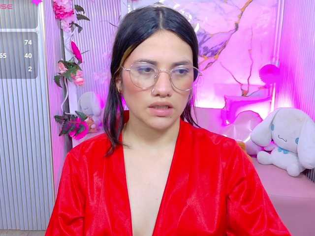 Chiara-tay live webcam show