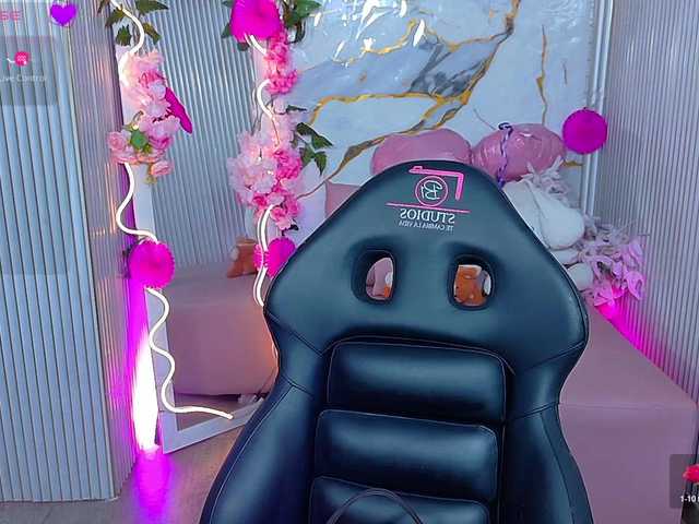 Chiara-tay