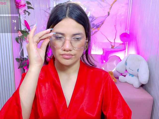 Chiara-tay live webcam show