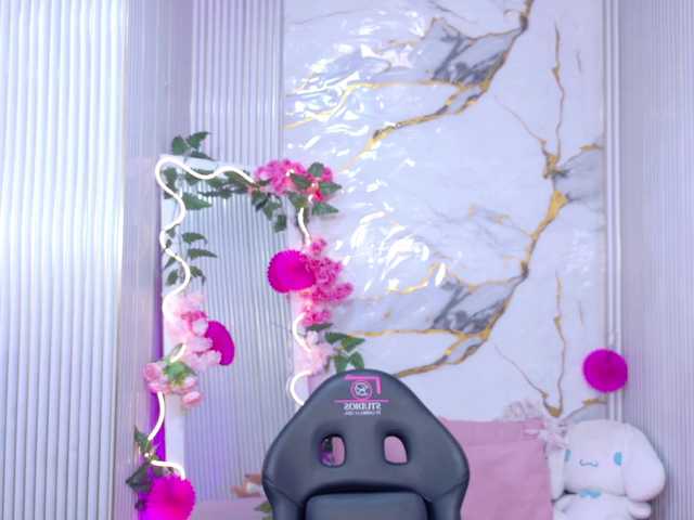 Chiara-tay live cam on UnifiedCams
