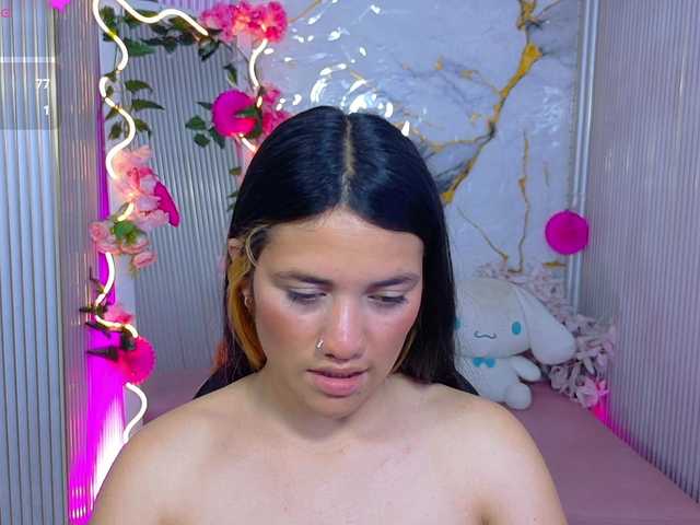 Chiara-tay live cam on BongaCams