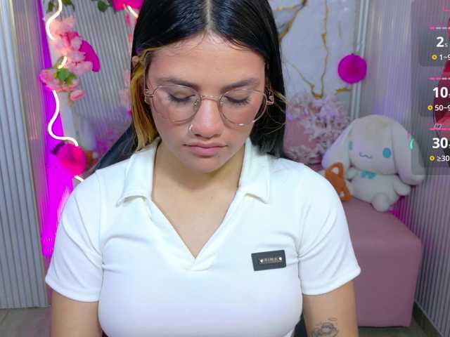 Chiara-tay live cam on BongaCams