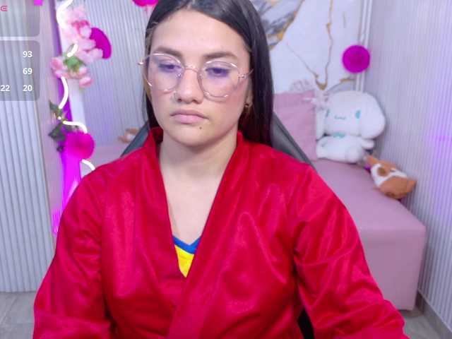 Chiara-tay