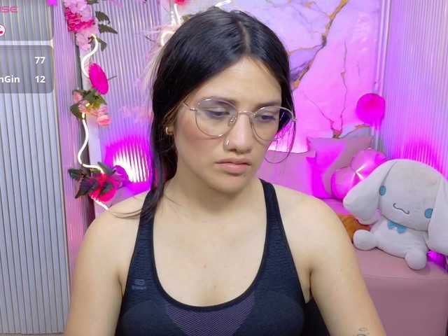 Chiara-tay live cam on BongaCams