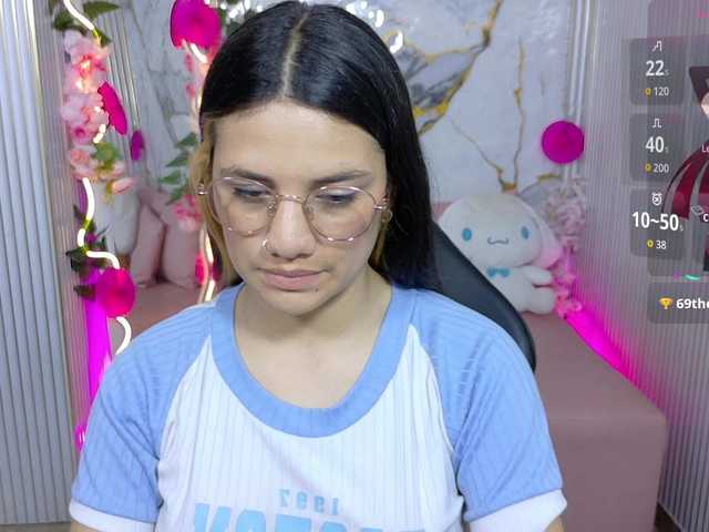 Chiara-tay live cam on BongaCams