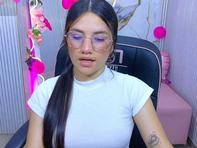 Chiara-tay live cam on BongaCams