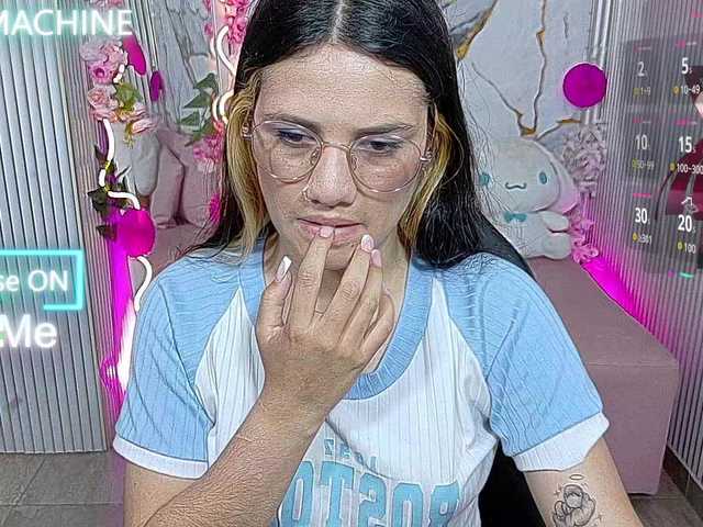 Chiara-tay webcam