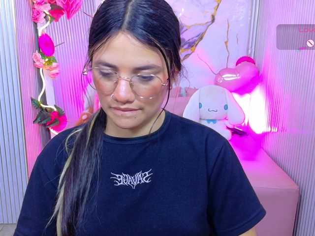 Chiara-tay live cam on BongaCams