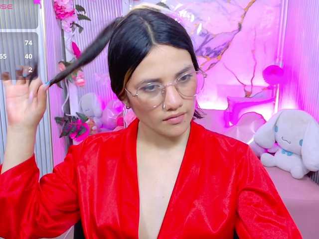 Chiara-tay live webcam show