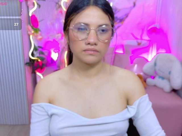 Chiara-tay live cam on BongaCams
