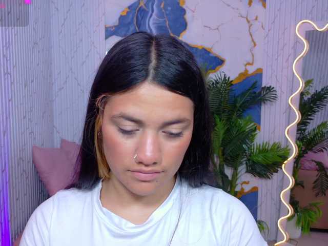 Chiara-tay live cam on BongaCams