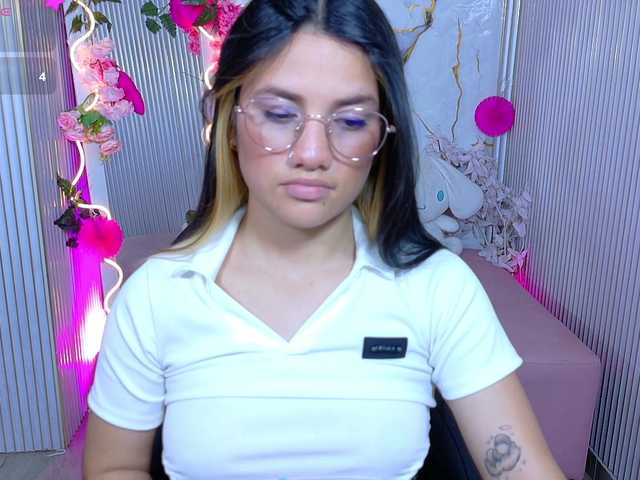 Chiara-tay